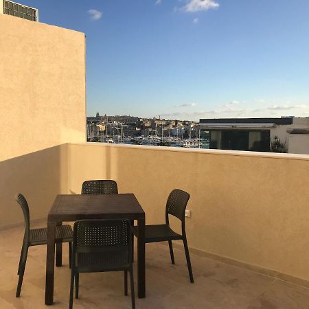 Sir William Strand Daire Gzira Dış mekan fotoğraf