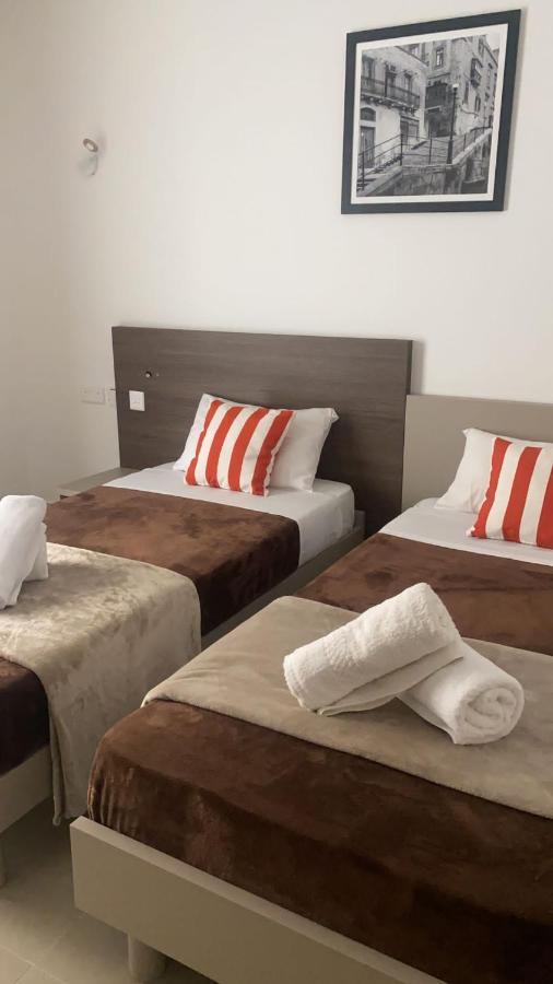 Sir William Strand Daire Gzira Dış mekan fotoğraf
